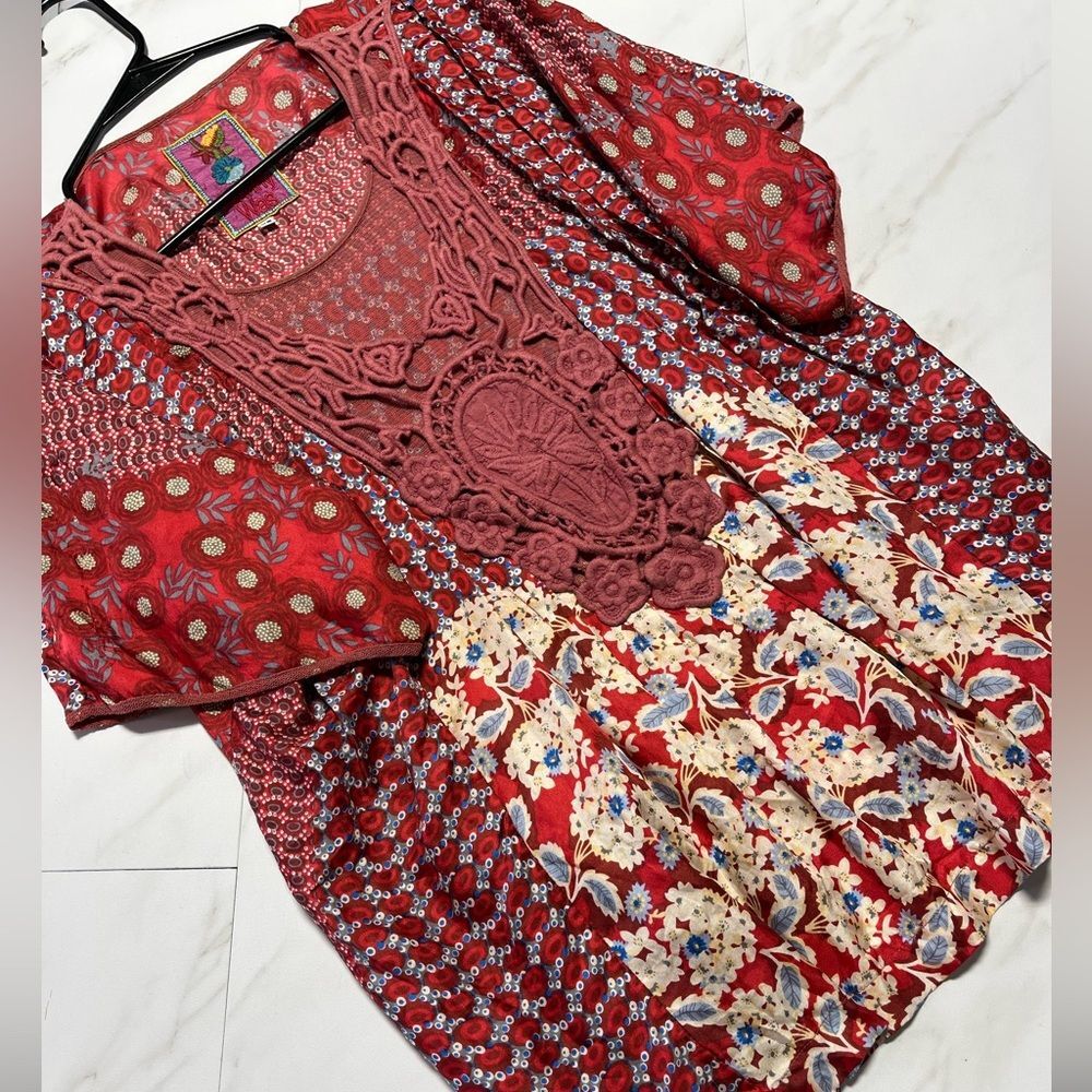 Johnny Was Silk Red Medallion Crochet Blouse Women's Floral Print Boho Chic XS